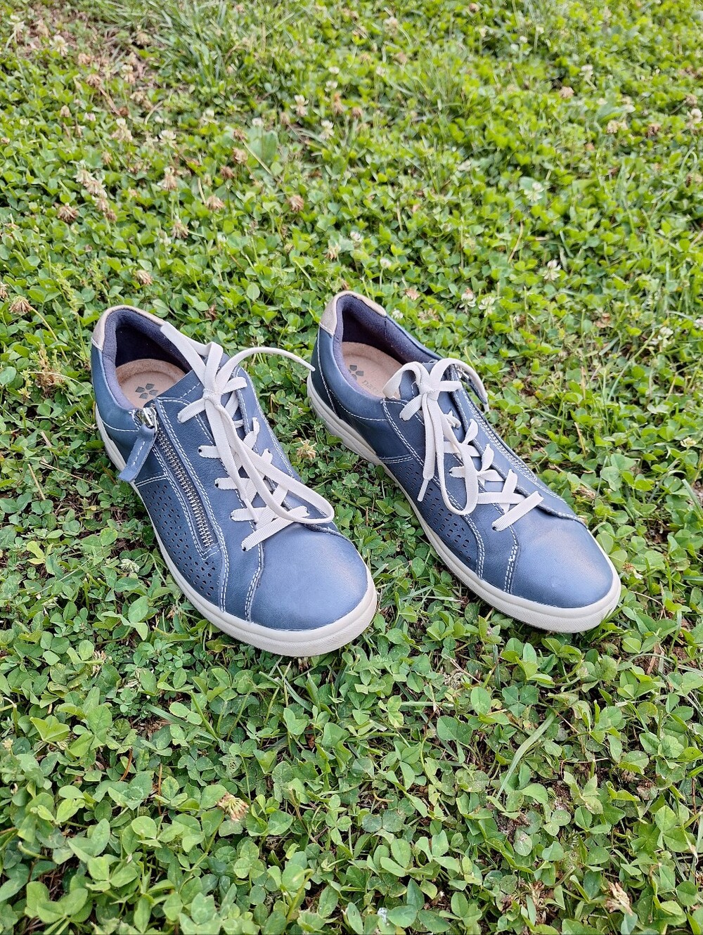 Earth Origins Blue Leather Lace-Up Sneakers with Side Zip